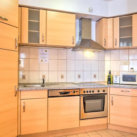 Central Downtown Appartement *