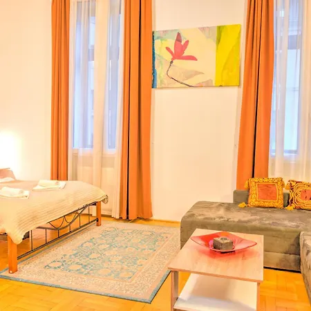 Central Downtown Apartamento *